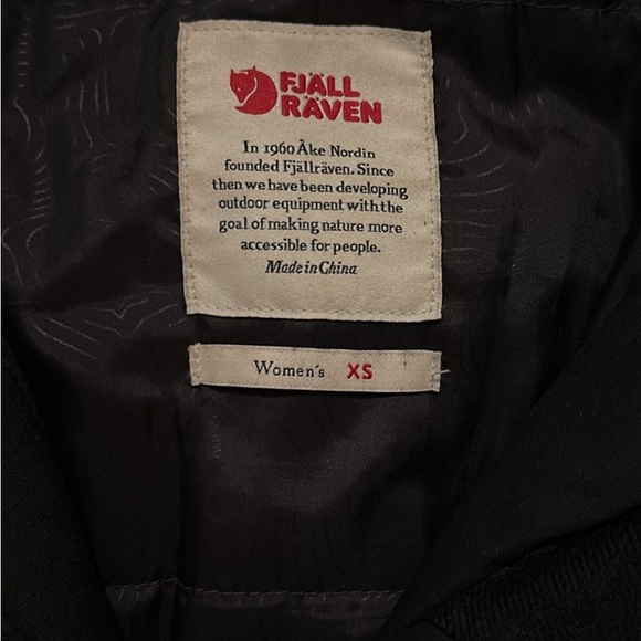Fjällräven Black Parka with Fur Hood - Picture 3 of 5